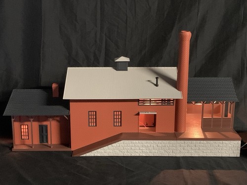 MTH RailKing #30-9084 Calibre O Cervecería y Woodland Scenics People Pack Sin Caja | Condition: Used
