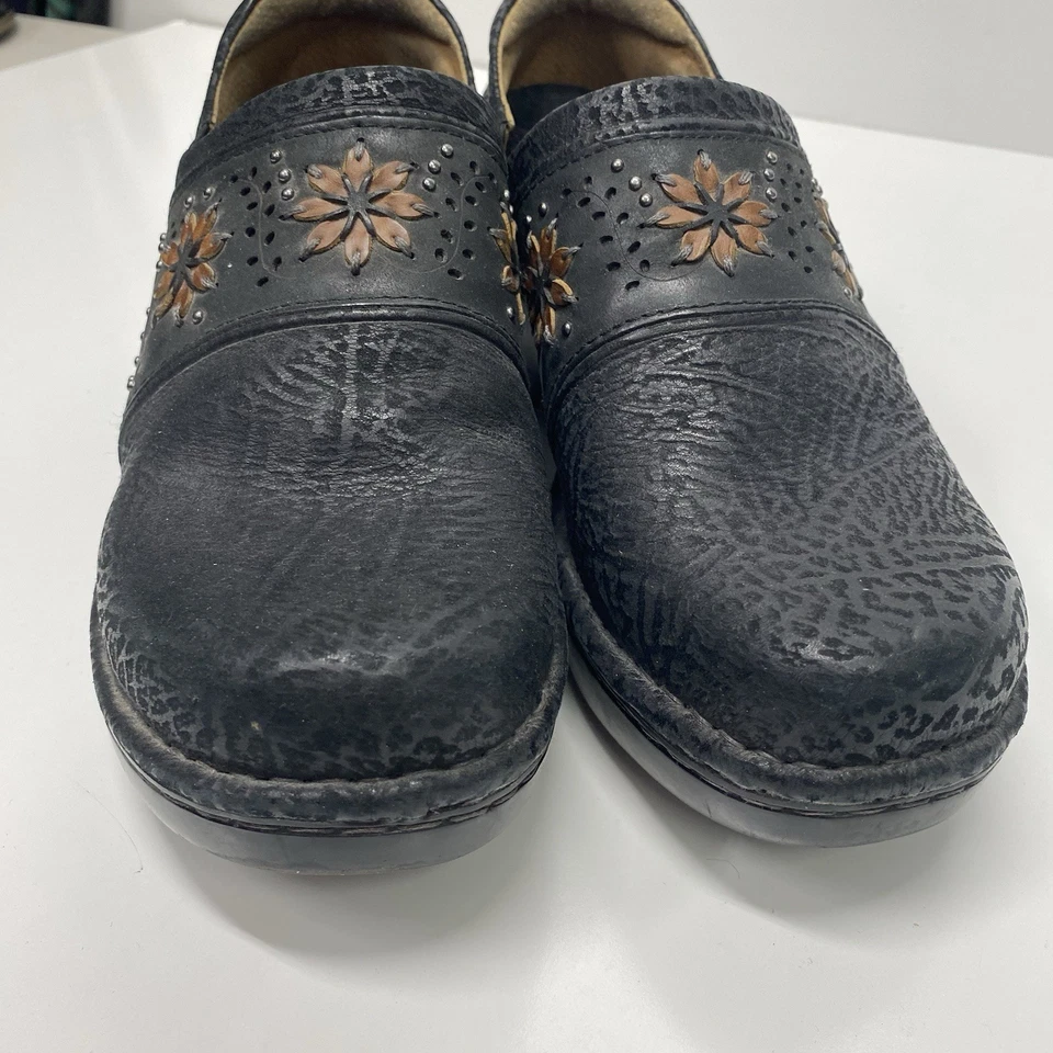 ARIAT Bella Black Leather Clogs Shoes Womens Size 10 B Floral Studded - Image 3 of 4