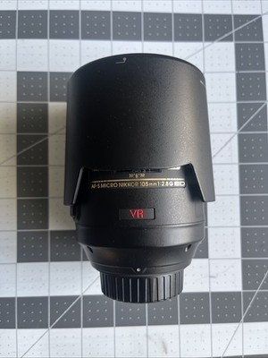 Nikon AF-S VR Micro-NIKKOR 105mm f/2.8G IF-ED Macro Lens