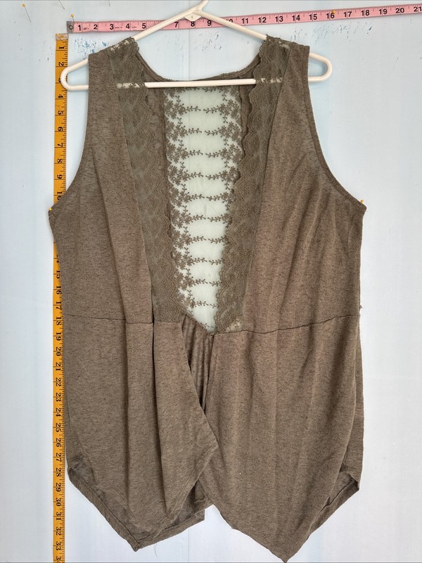 Self Esteem Women’s Vest Size 1X With Lace