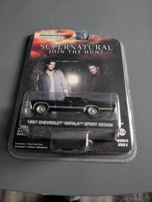 Greenlight Hollywood Collectables Supernatural 1967 Chevrolet Impala Sport Sedan