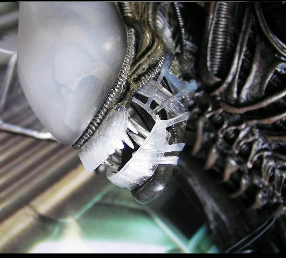 Figura de acción NECA Alien escala 1/4 Xenomorph Big Chap Foto 4 de 4