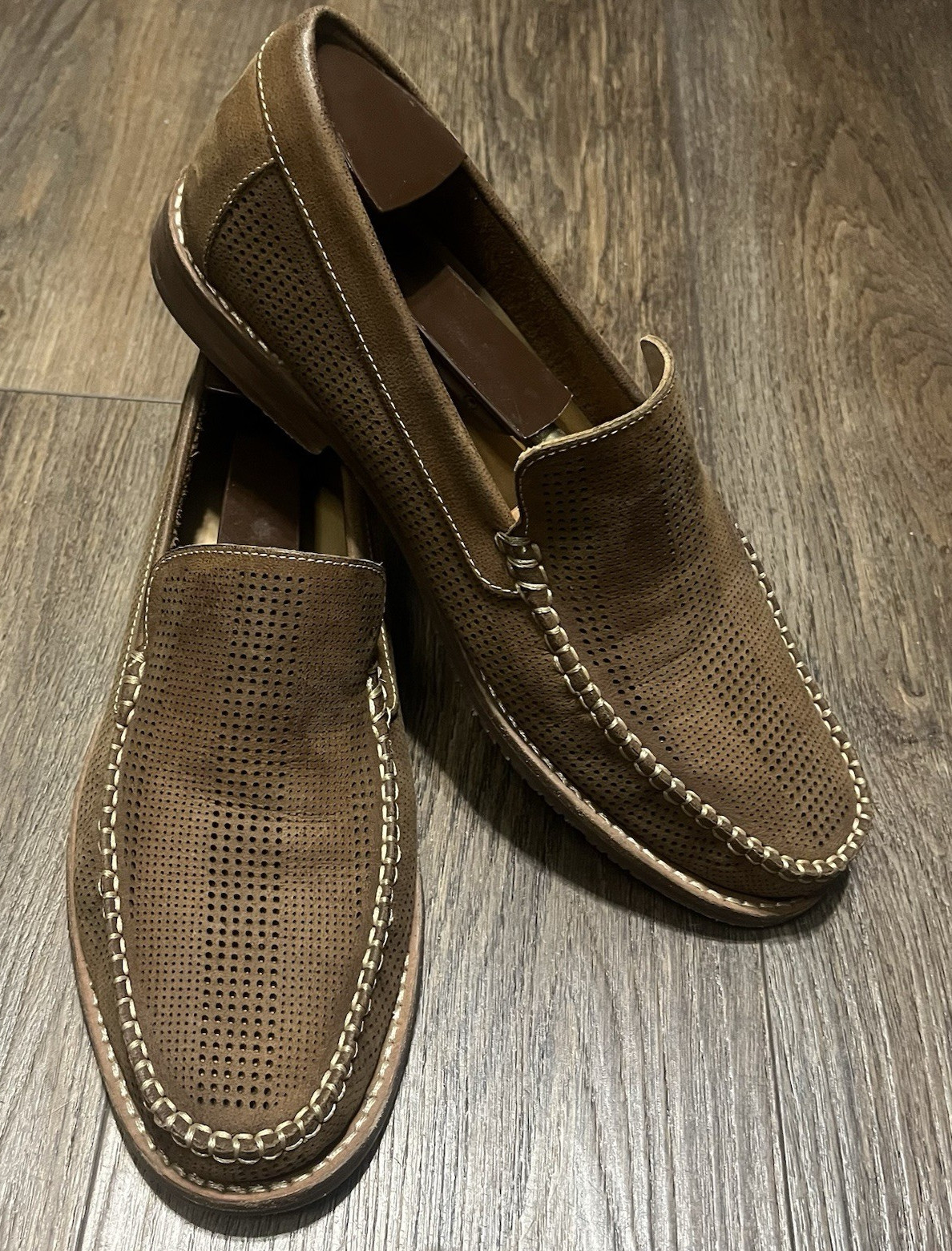 Tommy Bahama Felton Loafers Mens 8M Brown Perforated Leather Slip On Shoes