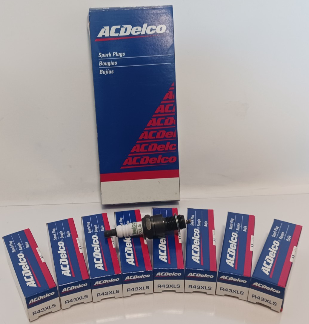 8X GENUINE GM ACDELCO OEM SPARK PLUGS R43XLS FREE SHIPPING