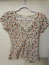 White V Neck Floral Top Lace Trimmed Detailing