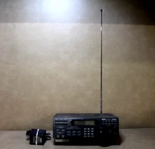 Uniden Bearcat BC895XLT TrunkTracker 300 Channel Base Scanner