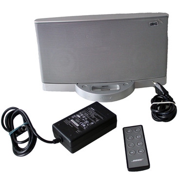 BOSE Sounddock Series 2 Digital Music System  Made for Apple iPod iPhone Remote
