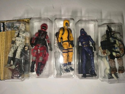 G.I. JOE  Action Figures Lot of 5with Accessories Cases Included 