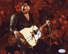 *COUNTRY MUSIC STAR* LEE BRICE SIGNED 8x10 PHOTO ACOA AUTO
