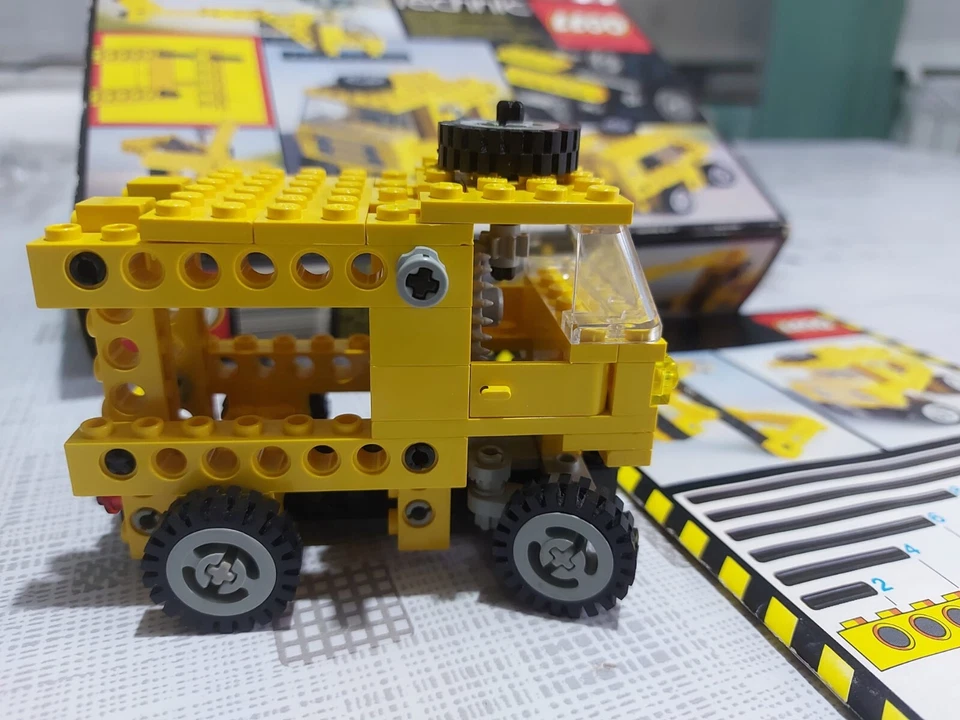 LEGO Technic 8020 Universal Building Set, foto 3 di 5