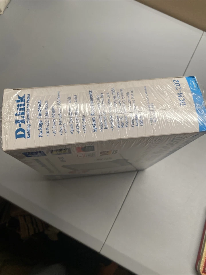 D-Link DCM-202 High-Speed DOCSIS 2.0 USB and Ethernet Connectivity Cable Modem - Image 3 of 4