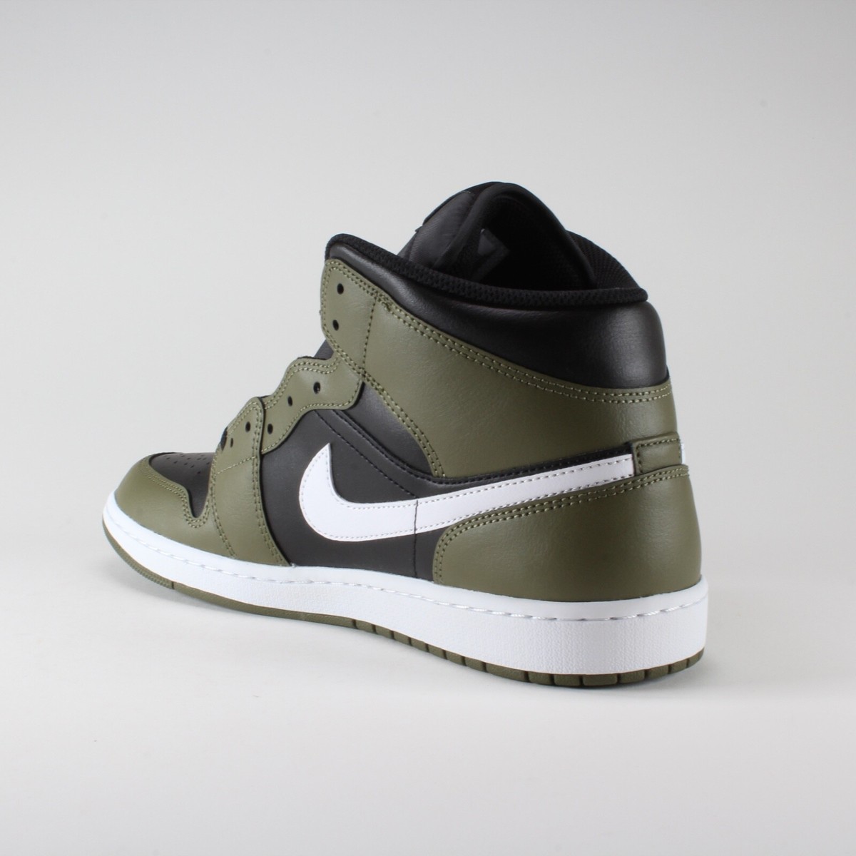 Pine Green Nike Air Jordan Mid Vert Jordan Mid Black White Olive (GS)  DQ8423-092 US