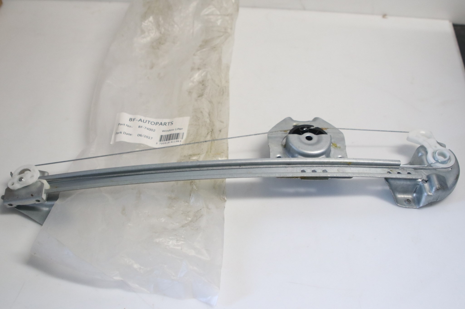 Remplacement lève-vitre arrière droit Opel Meriva 2003 et plus, mécanisme BF-74002 pour portière