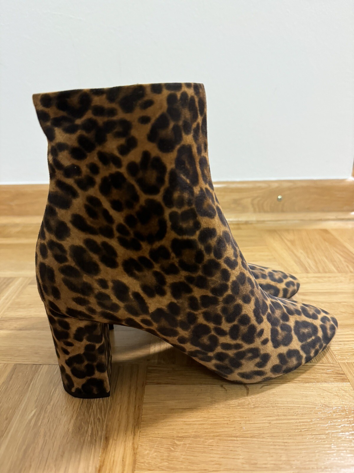 Stivaletti leopardati in pelle scamosciata Saint Laurent EU 39 5