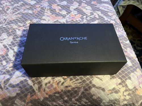 Caran d’Ache Premium Pen Display Case Only - Picture 2 of 4