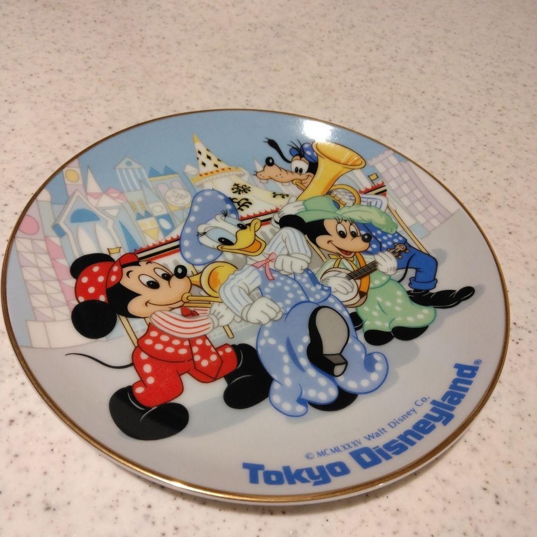 Disney Tokyo Disneyland Retro Pop Ceramic Plate Mickey Minnie Donald Guffy Used