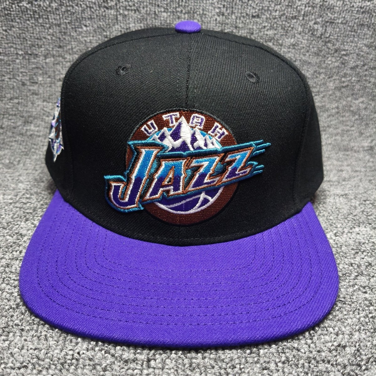 Mitchell & Ness Utah Jazz NBA Black Purple Snapback Hat Side Patch