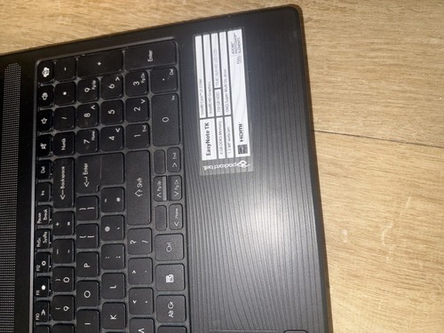 Packard Bell Easy Note Pew91 Laptop - Picture 2 of 4