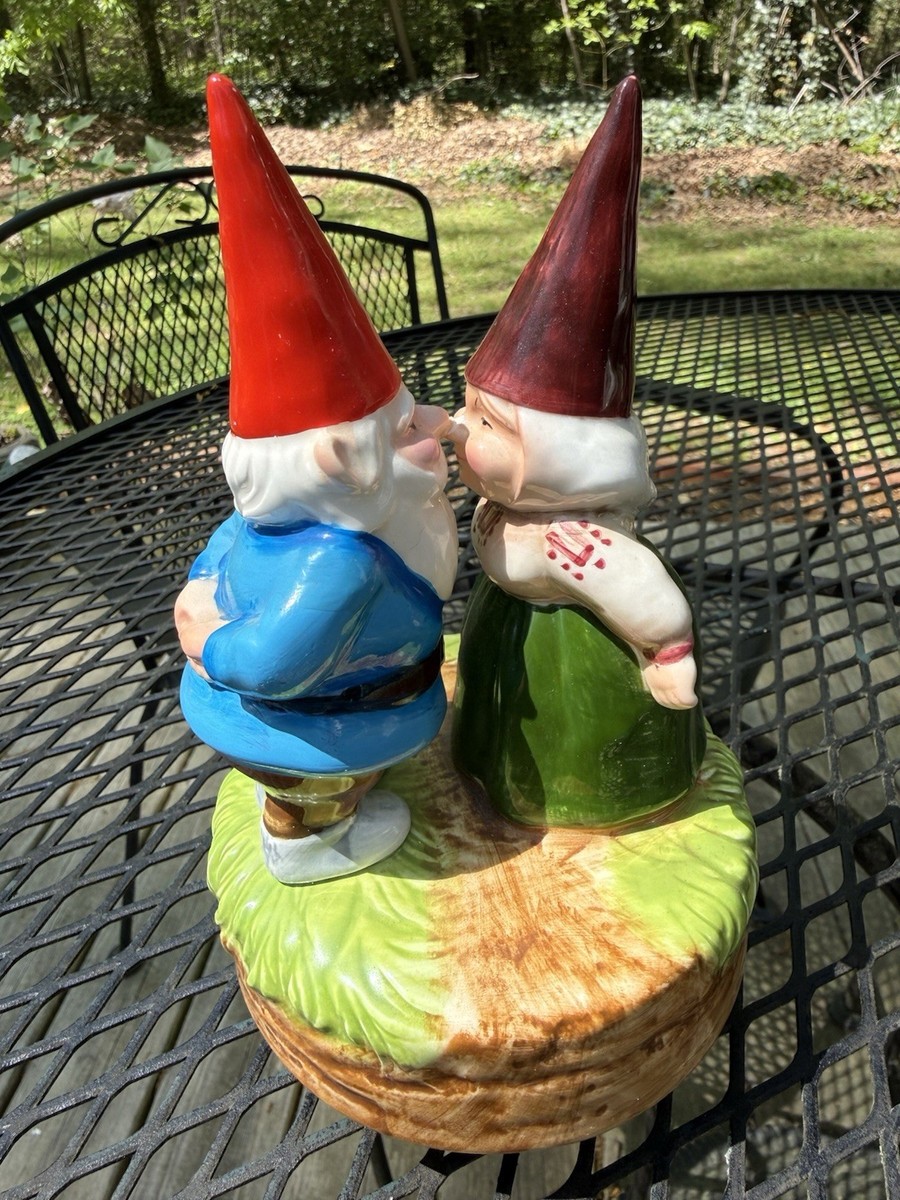 1977Unieboek B.V. Gnomeland 陶器 1979 UNIEBOEK, B.V. Gorham Gnomes Rotating Ceramic Music Box Close