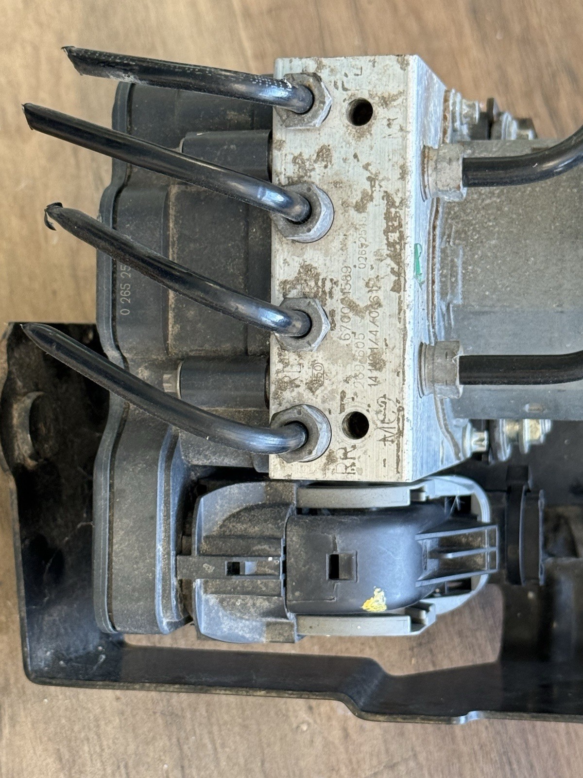 2014-2017 Maserati Ghibli OEM ANTI LOCK ABS BRAKE PUMP 670031589