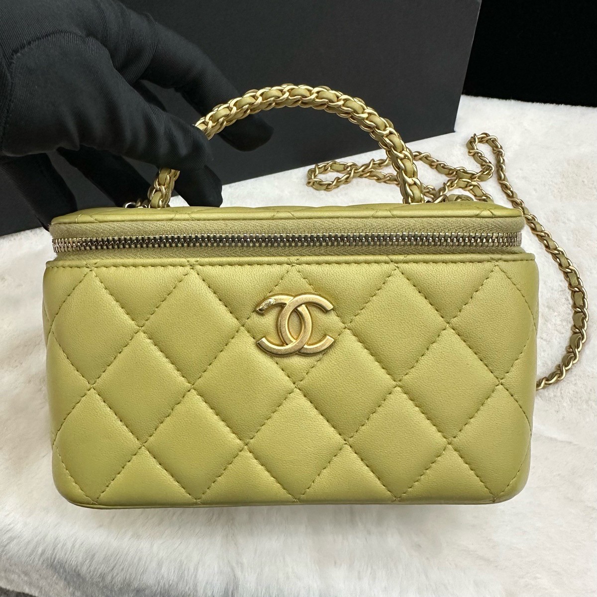 Chanel Vanity Case Lambskin Quilted Top Handle Bag Chain Crossbody