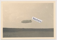 Photo Zeppelin with advertising Trump WWII (1130n)