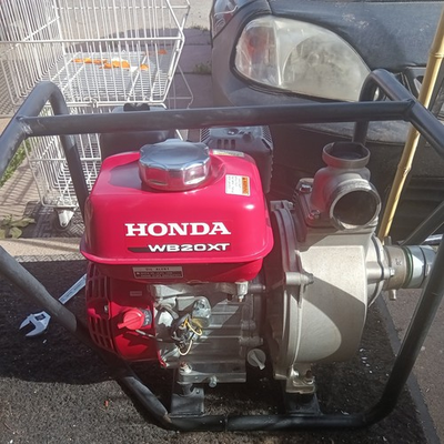 #ad Honda Self Priming Water Pump 120cc Honda GX120 Engine Model# WB20XT3 $350.00