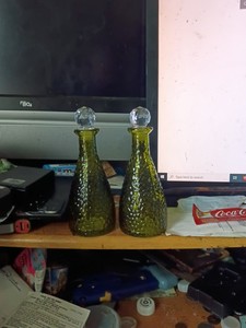Decorative Green Hammered Glass Bottle with Fitted Plastic Stopper