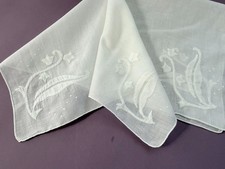 VINTAGE HANKY 1950s MADEIRA HAND APPLIQUE'D EMBROIDERED ABSTRACT DESIGN