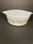 Pyrex Sandalwood Pattern White/ w Tan Leaves # 472  1 1/2 qt