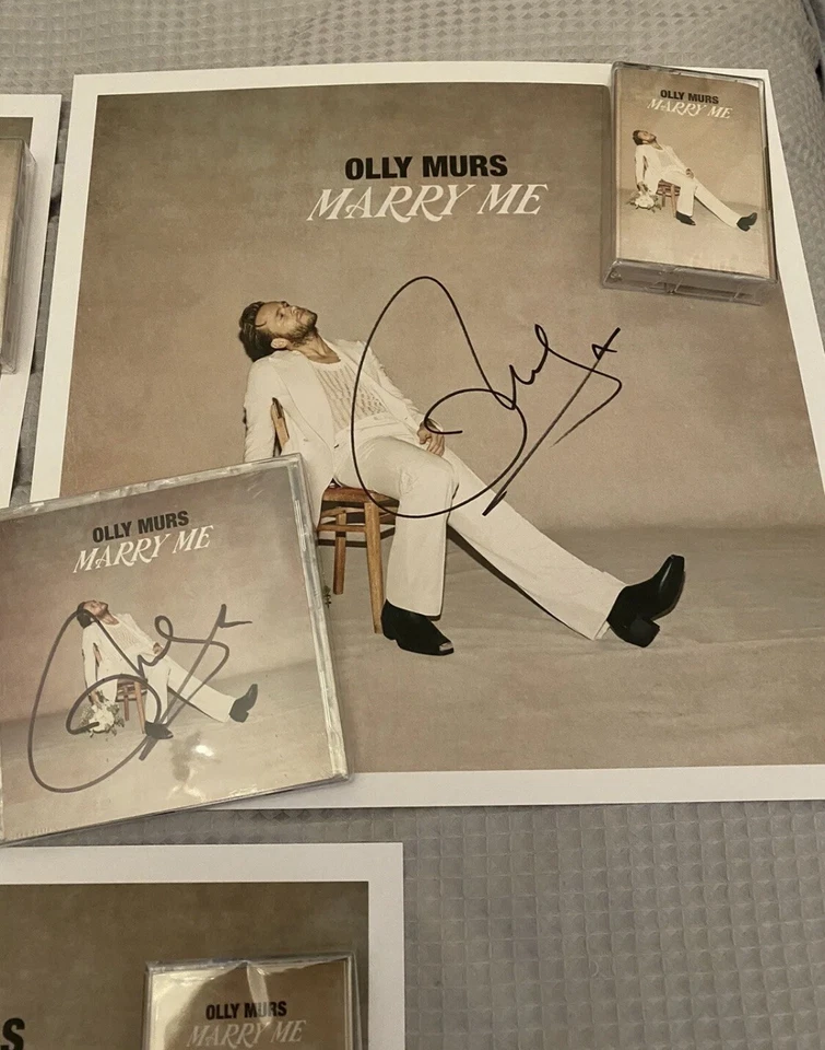 Olly Murs Signed - Marry Me Signed CD, Cassette + Signed 12 X 12 Lithograph /200 Foto 3 de 4