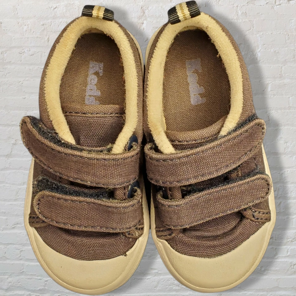 Zapatos de lona de gancho y bucle Keds para niños pequeños talla 4 Graham H&L Foto 2 de 4