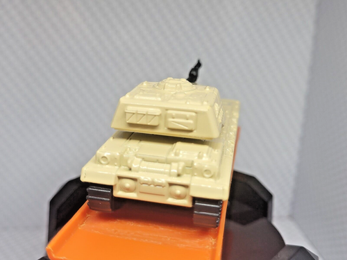 Toys R Us Maidenhead Sentinel 1 S1 Desert Diecast 1/64 Military Tank BB13-755 - Picture 11 of 15