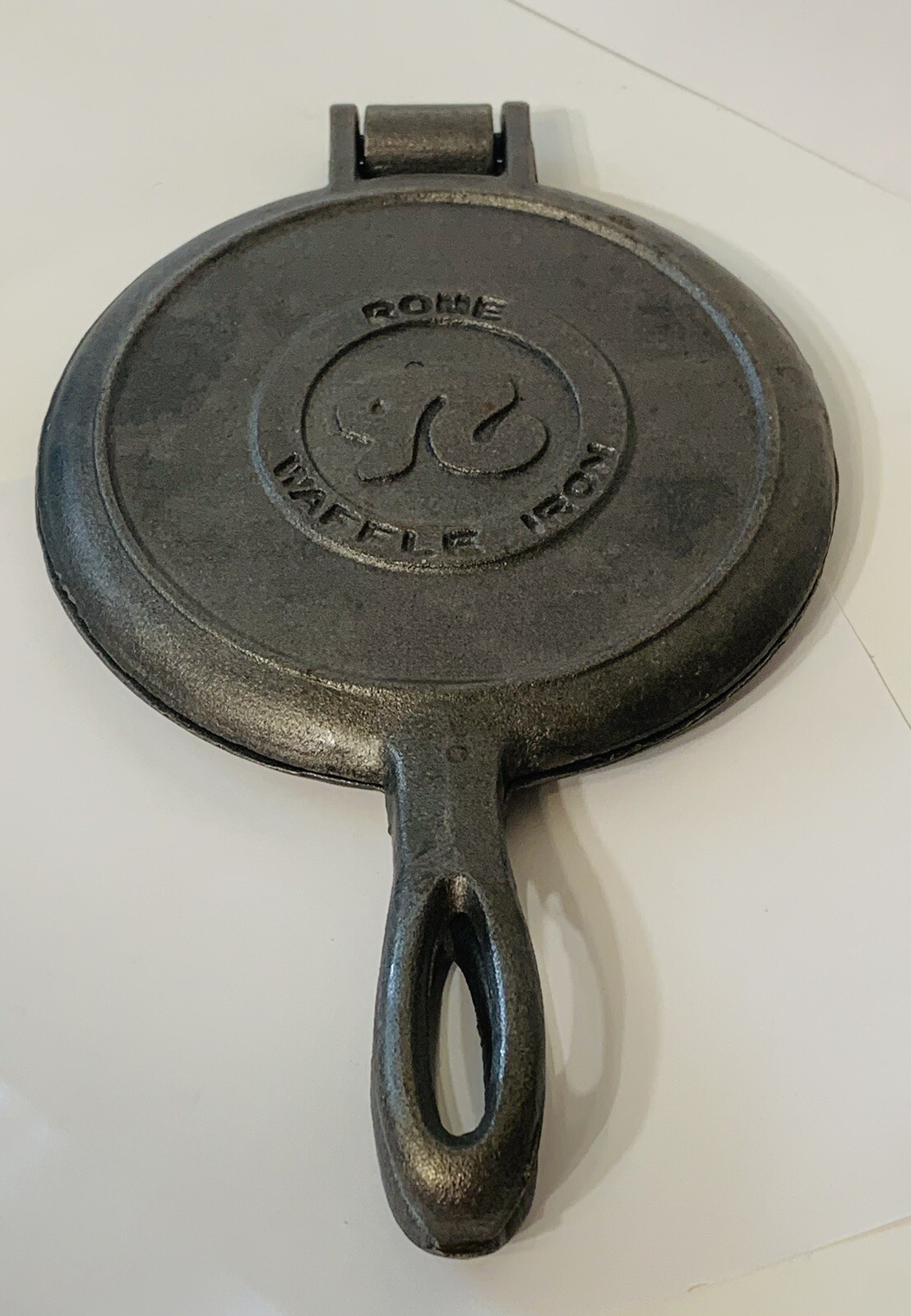 Lead Cookware Rome Rome Cookware 1964 Cast Iron Waffle Iron 6.5 in Old Fashioned