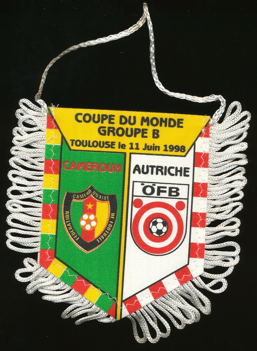 Fanion Foot Cameroun Vs Chili – Coupe Du Monde 1998 – Groupe B – Très Bon état