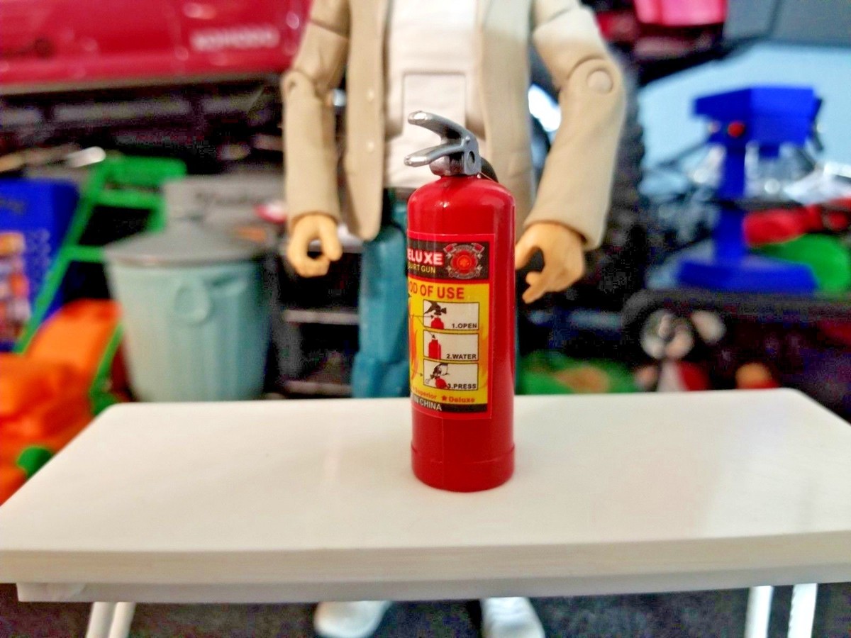 Red Fire Extinguisher Style #2 Rock Crawler Truck Mini Accessory For RC 1/10 Scale Models – Fun, Realistic Detail!