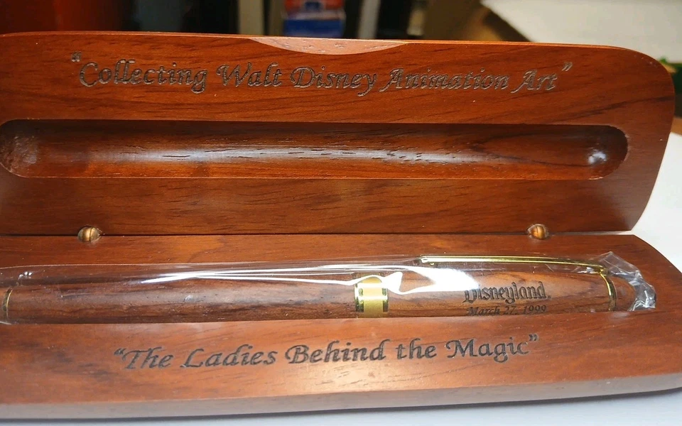 РЕДКАЯ — палисандровая ручка Walt Disney «The Ladies Behind The Magic», крышка Snoopy - Изображение 2 из 4