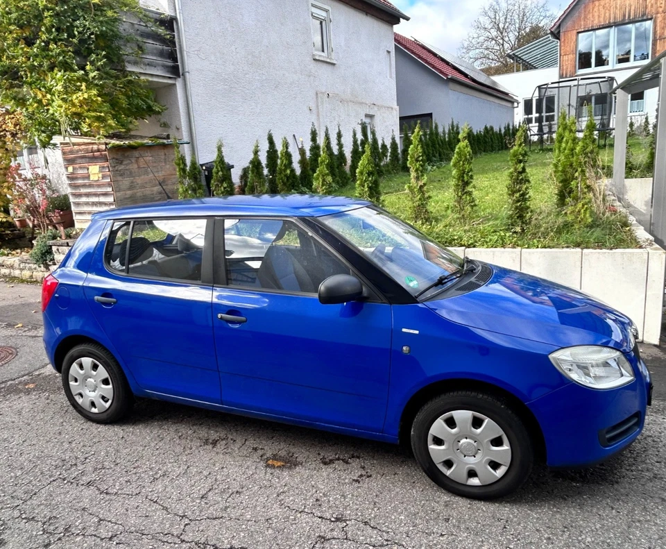 Skoda Fabia 2010 1.2 1.Hand 60PS 8-Fach Bereift - Bild 3 von 4