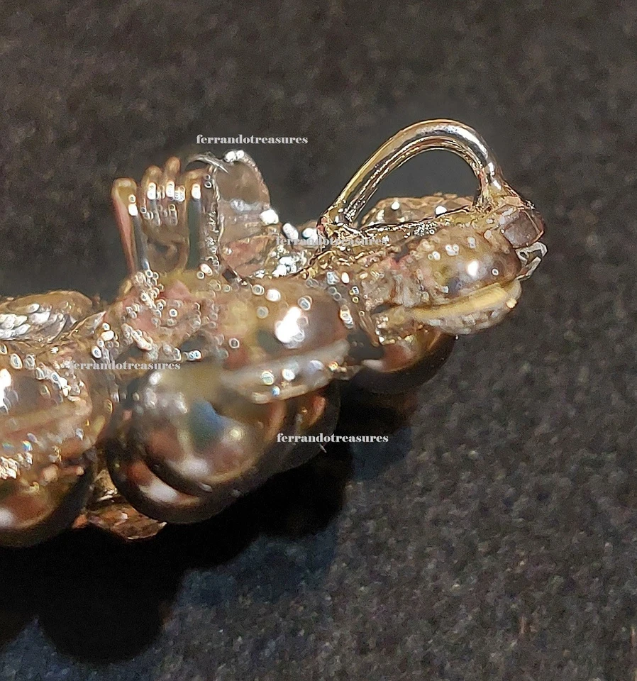 Colgante prendedor de perlas plateadas y grises de diamantes de imitación de cristal copo de nieve con bolsa dorada Foto 3 de 4