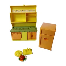  1991 PLAYSKOOL DOLLHOUSE Replacement YELLOW KITCHEN & RefrigeratVictorian House