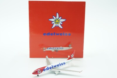 Herpa Maquette Avion Level Airbus A330-200, echelle 1/500