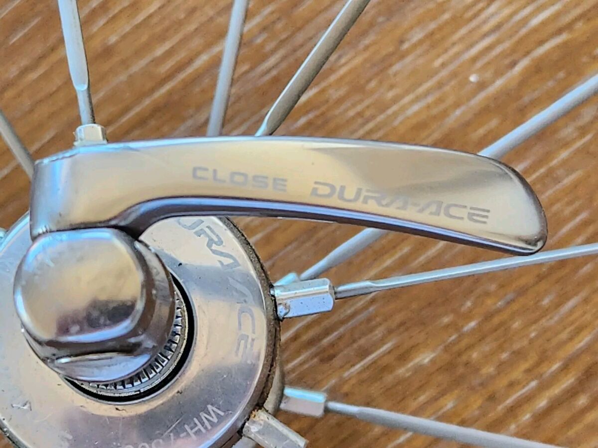 Shimano Dura-Ace 16 Spoke WH7800 Complete Front Wheel With Shimano Dura-Ace 16 Spoke WH7800 Complete Front Wheel With