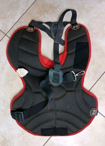 Louisville Slugger TPX Catcher's Chest Protector (Red/Navy) - Picture 6 of 7
