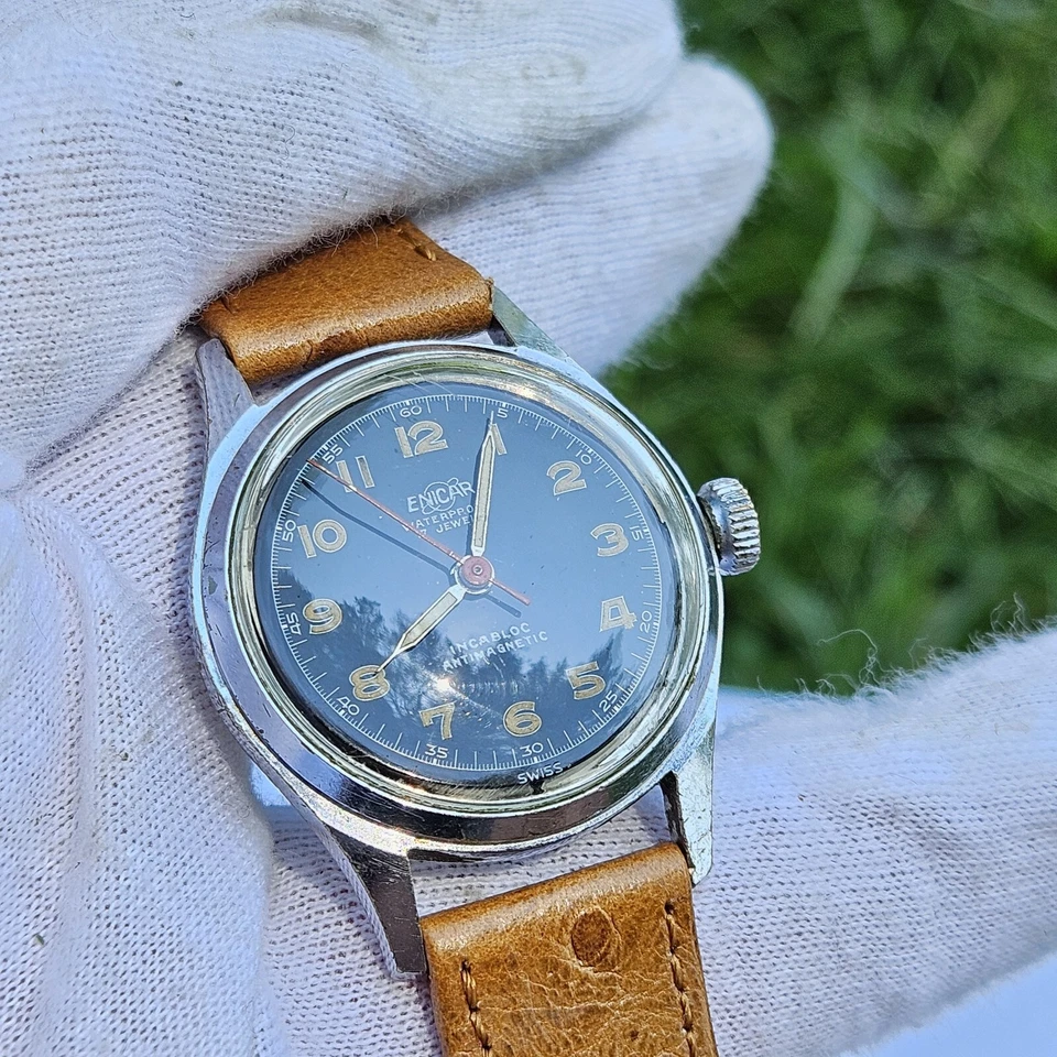 Vintage ENICAR Relógio de Pulso Masculino Manual de Vento Militar 17 Joias Mostrador Preto Suíço - Imagem 2 de 4