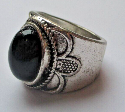 Bague Vintage Argent Gravée Avec Perle Noire – Taille 55 – Bijou Rare Et élégant