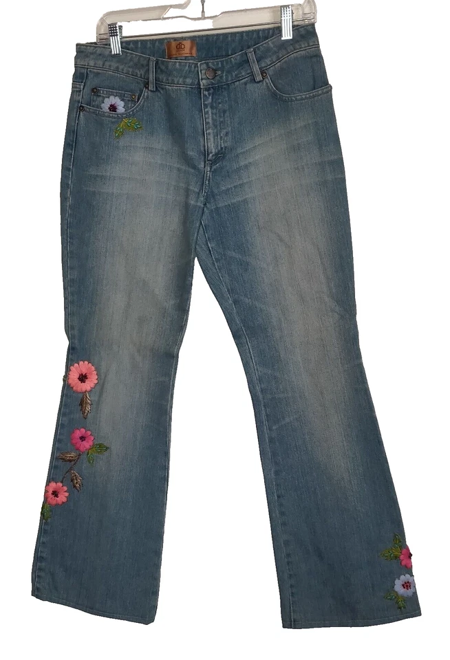 Jeans jeans bordado vintage Y2K tamanho 6 Dana Buchman Ileana boho boot cut - Imagem 2 de 4