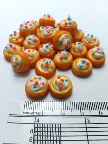 25X Barbi Dollhouse Miniature Food Mini Candy Cream Pie Tiny Cake Lot. - Picture 3 of 5