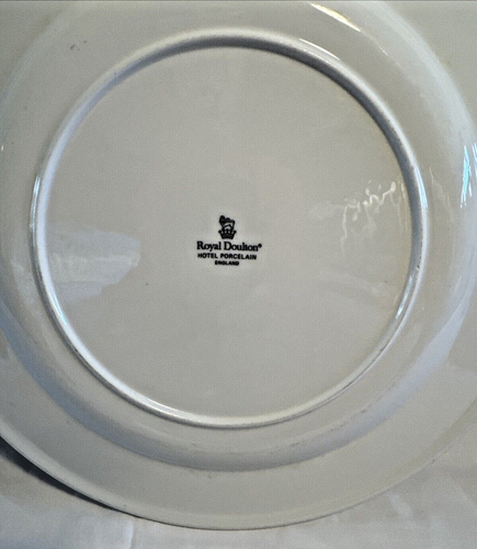 Royal Doulton Dinner Plate Capital White 10.5" England Hotel Porcelain Hotelware - Picture 5 of 9