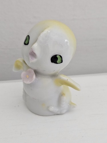 Anthropomorphe gelbe Küken Vogel Figur Japan Miniatur rosa Blume 2 Zoll - Bild 2 von 10
