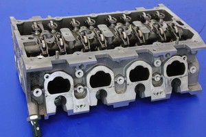 Audi Seat Skoda VW Zylinderkopf mit Ventilen 04E103404M aus CPT Motor